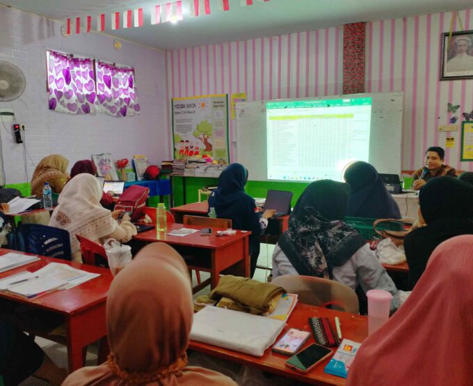 Rapat Pleno Kenaikan Kelas Tahun Pelajaran 2024/2025 Dipimpin Langsung oleh Kepala Sekolah