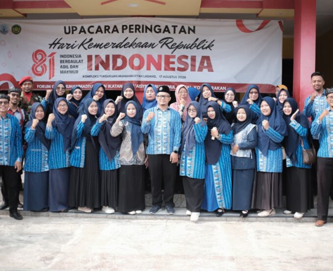 SD Muhammadiyah 2 Tarakan Ikuti Upacara HUT ke-81 Republik Indonesia Bersama Forum Guru Muhammadiyah